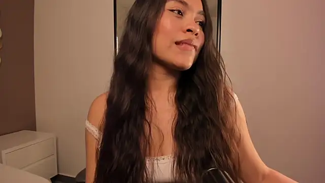 allie bruce online show from May 6, 2:40 am