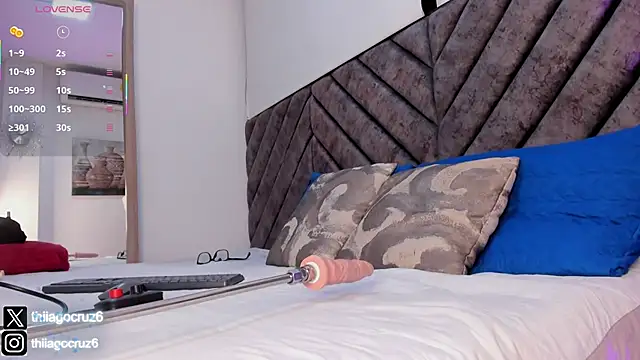 Snapshot of Tthiago_cruz chatting on September 28, 3:45 am Tthiago cruz online show from September 28, 3:45 am