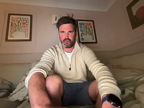 CyprioteWhitefly online show from April 26, 8:28 pm