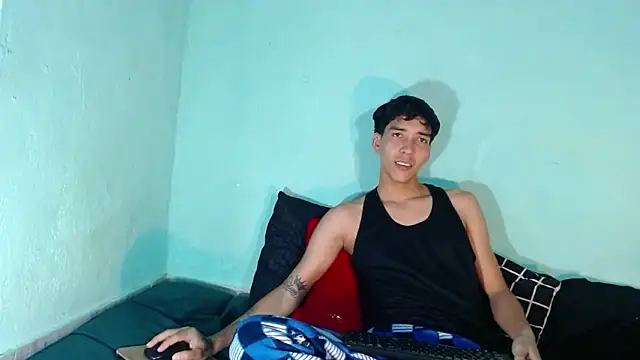 Ariatnaanddilan online show from February 11, 10:04 pm