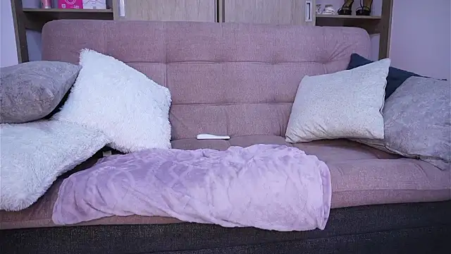 SophiieCumsx online show from February 13, 4:08 am