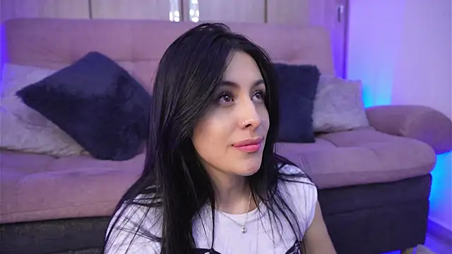 SophiieCumsx online show from May 15, 3:02 am
