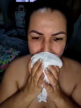 Snapshot of cat9269 chatting on September 23, 2:47 am cat9269 online show from September 23, 2:47 am