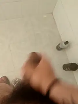 Snapshot of pitoduroparati chatting on November 28, 2:25 am pitoduroparati online show from November 28, 2:25 am