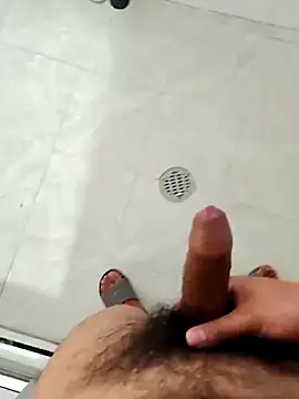 Snapshot of pitoduroparati chatting on February 21, 11:50 pm pitoduroparati online show from February 21, 11:50 pm