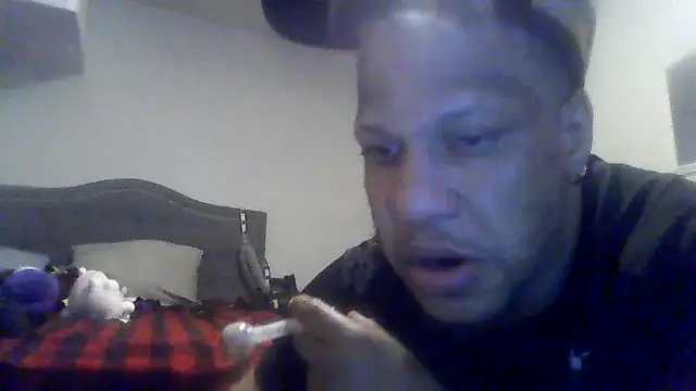 Snapshot of Sexdemonfrfr chatting on April 3, 2:31 am Sexdemonfrfr online show from April 3, 2:31 am