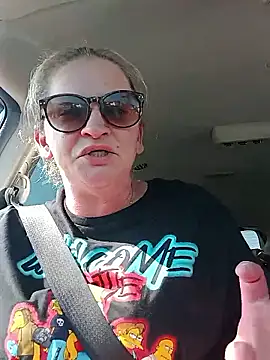 Goldenndoll online show from November 17, 4:46 pm