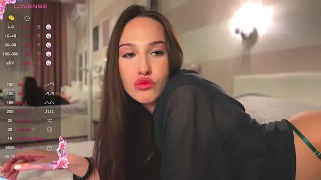 Kate Yanson online show from October 28, 5:48 pm