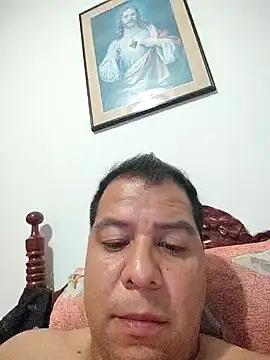 latinblack16 online show from February 22, 2:56 am