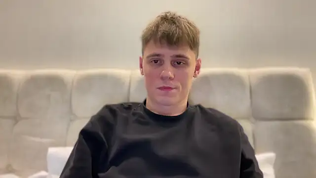 Tyler Garner online show from September 19, 12:23 am