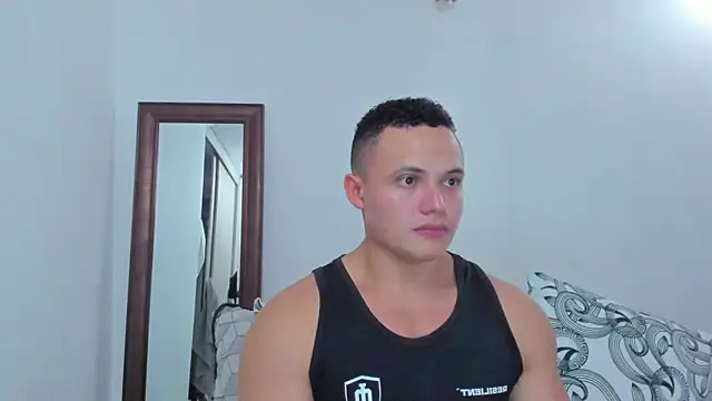 KingLevi01 online show from May 21, 8:05 pm