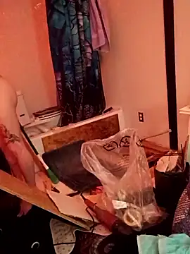 Snapshot of Mrluckstick chatting on December 1, 7:57 am Mrluckstick online show from December 1, 7:57 am