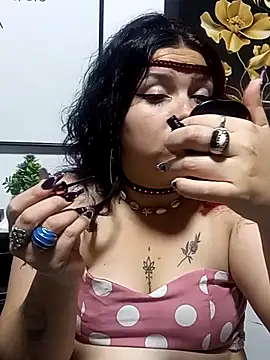 Curvy-Queen online show from September 19, 2:57 am