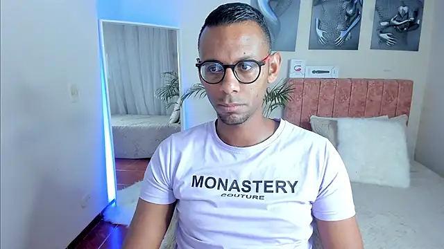 KingEdward  online show from September 22, 10:17 am