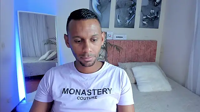 KingEdward  online show from October 18, 10:16 am