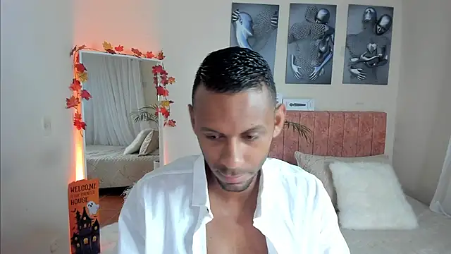 KingEdward  online show from October 19, 10:16 am