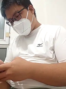 Snapshot of _KaiXin_ chatting on October 3, 12:13 pm KaiXin online show from October 3, 12:13 pm