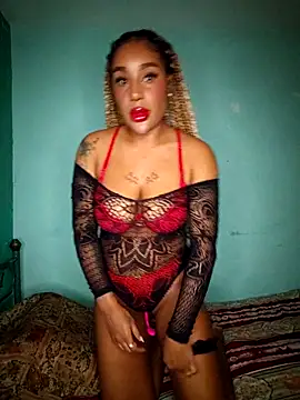 Snapshot of Queen_Amara chatting on October 26, 2:39 am Queen Amara online show from October 26, 2:39 am