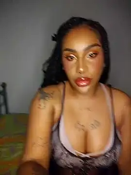 Queen Amara online show from May 11, 3:45 am