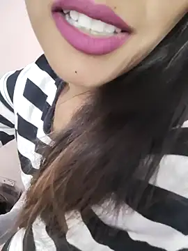 Cute Jasmin  online show from October 23, 5:51 am