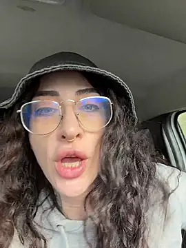 Snapshot of nikkaanderic chatting on March 31, 1:11 pm nikkaanderic online show from March 31, 1:11 pm