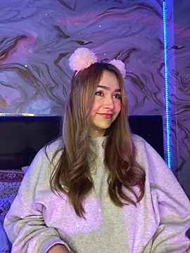 Snapshot of Valeryfox01_ chatting on October 4, 4:32 am Valeryfox01  online show from October 4, 4:32 am