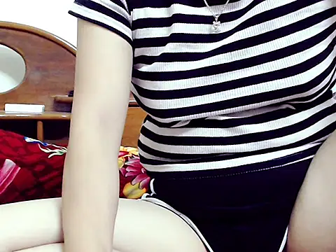 Ami 8x online show from October 9, 3:32 pm