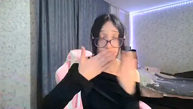 Snapshot of KeicyKlark chatting on October 3, 6:05 pm KeicyKlark online show from October 3, 6:05 pm