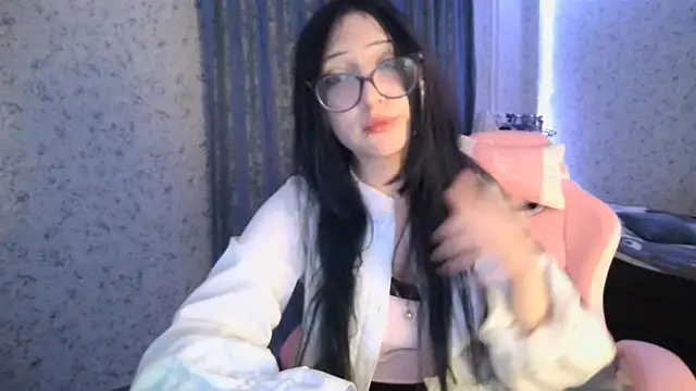 Snapshot of KeicyKlark chatting on October 7, 6:05 pm KeicyKlark online show from October 7, 6:05 pm