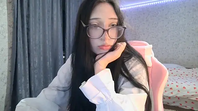 Snapshot of KeicyKlark chatting on October 28, 6:10 pm KeicyKlark online show from October 28, 6:10 pm