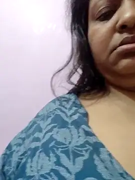 Snapshot of bitch-horny chatting on October 15, 11:38 pm bitch-horny online show from October 15, 11:38 pm