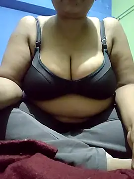 Snapshot of bitch-horny chatting on October 18, 3:57 pm bitch-horny online show from October 18, 3:57 pm