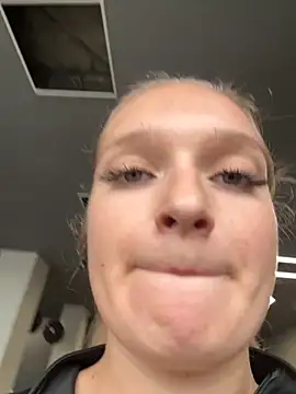 Bellatrisssaa online show from September 29, 11:26 am