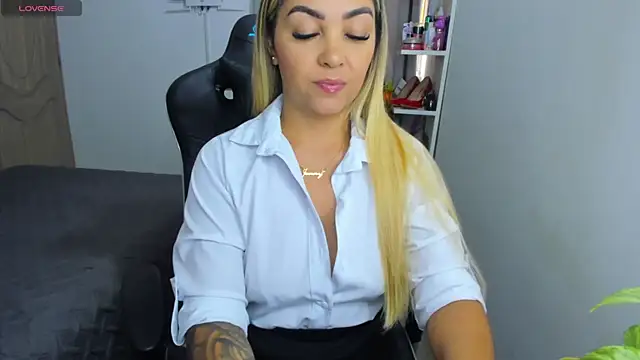 NicolPorto online show from October 5, 11:52 am