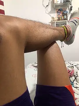 elpeluchenegroxxx3 online show from February 23, 3:37 am