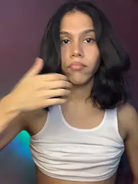 Snapshot of Alen_fem chatting on September 15, 9:59 pm Alen fem online show from September 15, 9:59 pm