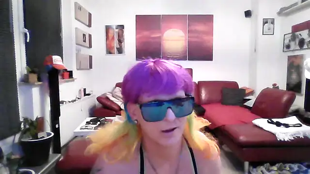 hellgirl1980 online show from September 24, 11:08 pm