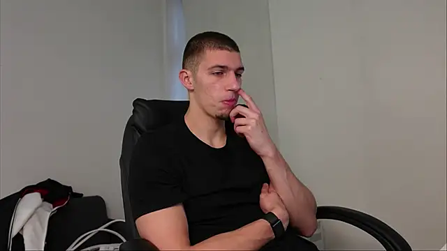 Snapshot of Ryan_Dozer chatting on October 11, 5:50 am Ryan Dozer online show from October 11, 5:50 am