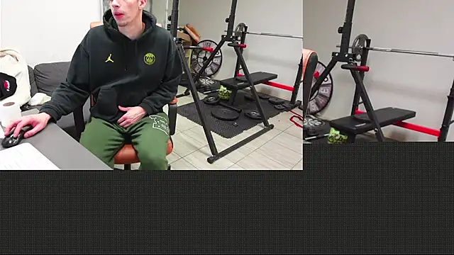 Snapshot of Ryan_Dozer chatting on January 10, 6:59 am Ryan Dozer online show from January 10, 6:59 am