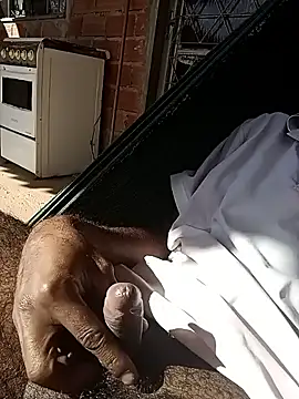 Snapshot of joreldella chatting on October 4, 11:19 am joreldella online show from October 4, 11:19 am