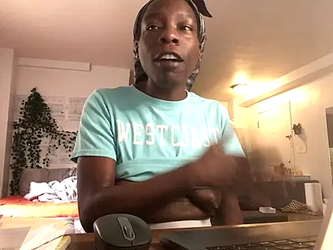 littyleesh1 online show from September 24, 1:36 pm