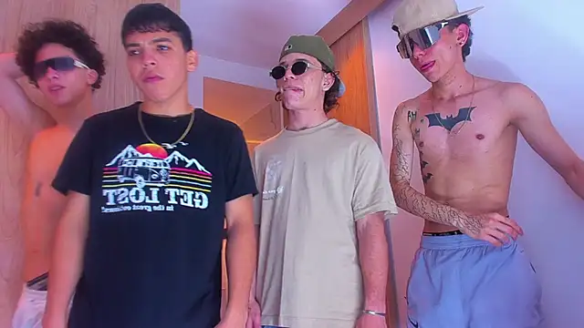 Latin White Boys online show from September 15, 6:02 am