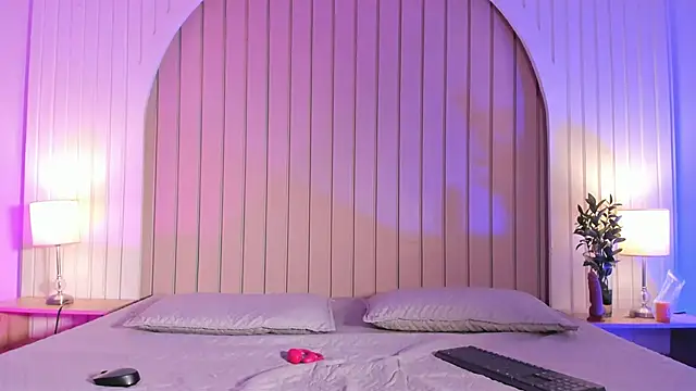 Snapshot of maria_gil chatting on March 7, 11:51 am maria gil online show from March 7, 11:51 am