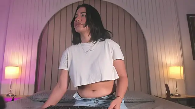 Snapshot of maria_gil chatting on March 28, 11:54 am maria gil online show from March 28, 11:54 am