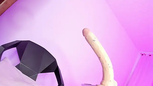 Snapshot of francesca_suzett_ chatting on January 9, 11:02 am francesca suzett online show from January 9, 11:02 am