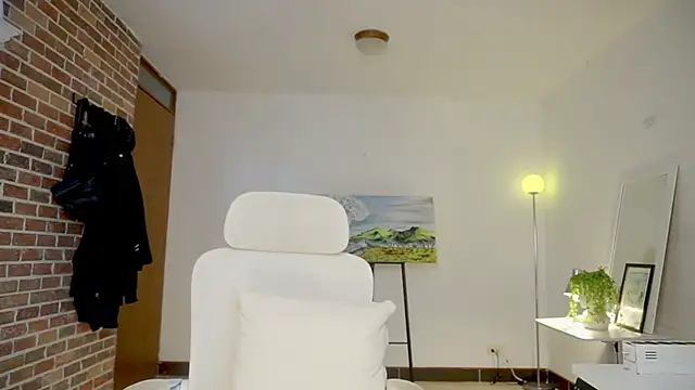 boream online show from October 31, 1:34 pm