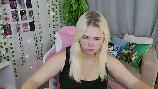 EmillyRogers online show from September 22, 5:31 am