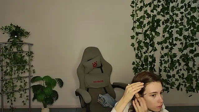 Snapshot of Yoka_paradoXXX chatting on September 17, 5:09 am Yoka paradoXXX online show from September 17, 5:09 am