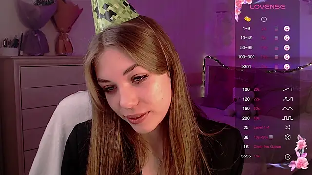 Leila Vanilla online show from November 13, 12:20 am