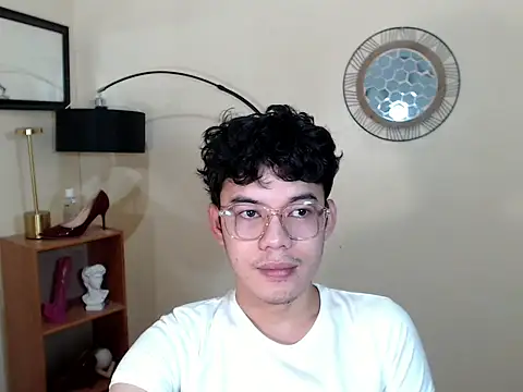 Snapshot of keirflorianxx chatting on September 19, 6:04 am keirflorianxx online show from September 19, 6:04 am